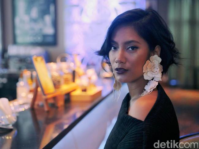 Teman Posting Foto Ini, Tara Basro Dukung Jokowi?