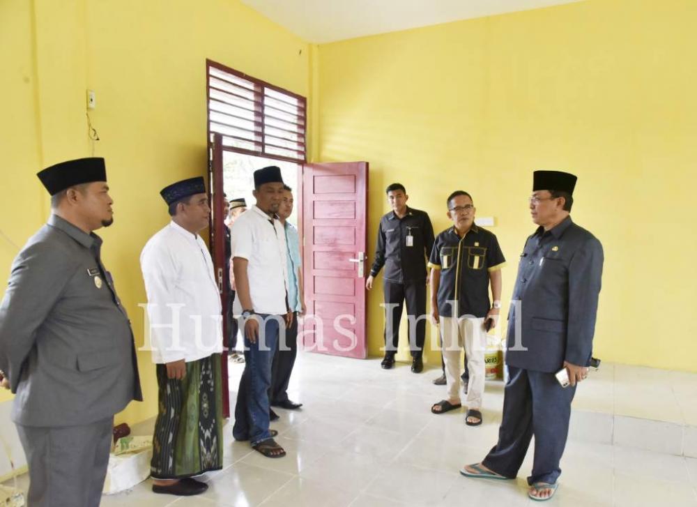 DUNIA PENDIDIKAN MENJADI PERHATIAN BUPATI HM. WARDAN. 