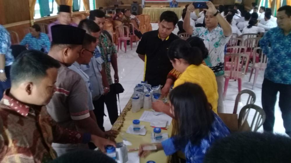 Lapas Kls IIA Tembilahan Mengadakan Test Urine Bagi PNS dan Karyawan