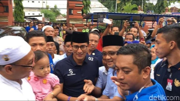 Sandi Sambangi Kades Nono di Tahanan, Pendukungnya Ungkit Kasus Menhub Kampanye Jokowi