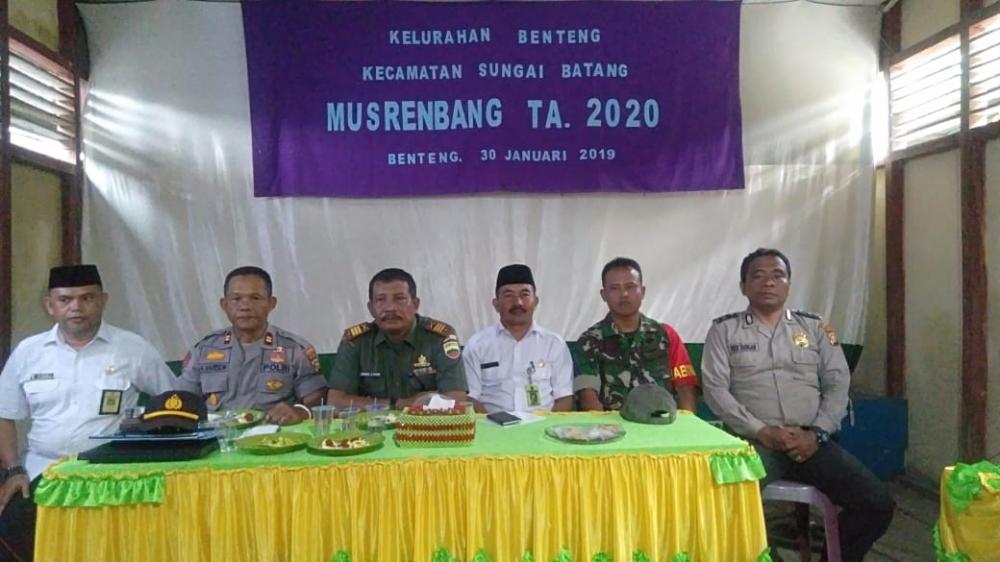Kasubag Umum, Kepegawaian dan Perlengkapan Kecamatan Sungai Batang, Buka Musrembang Kelurahan Benteng 