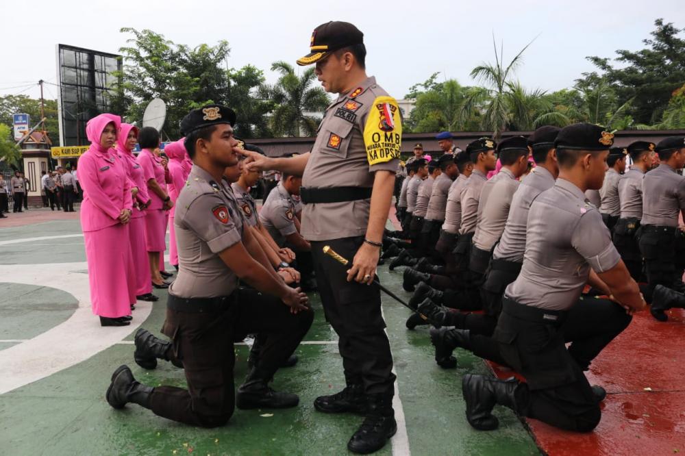Kapolres Inhil Irup Upacara Penutupan Bintara dan Pembaretan Brigadir 