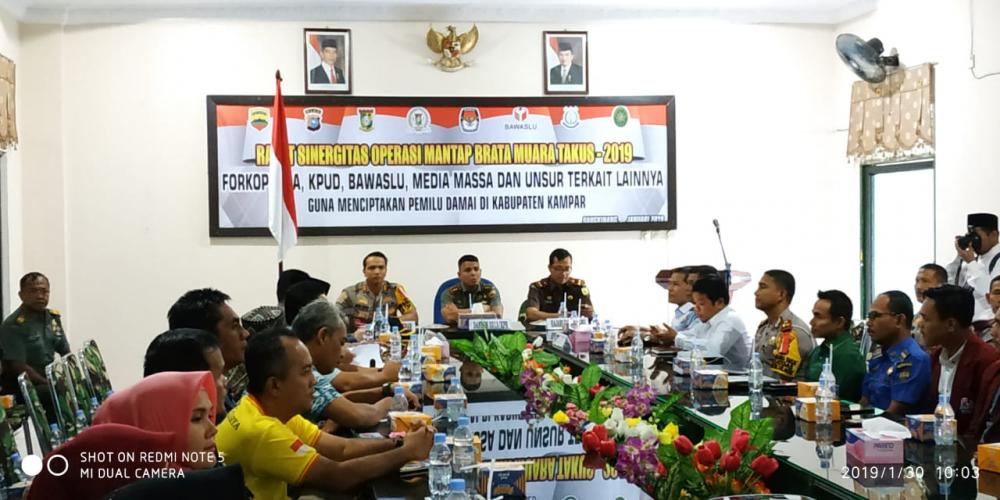 Forkopimda Kampar Gelar Rapat Sinergitas Pemilu di Makodim 0313/ KPR