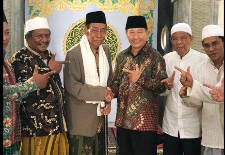 Merasa Umat Islam Sedang Dipermainkan, Kiai Sepuh Madura Minta Humphrey Djemat Benahi PPP