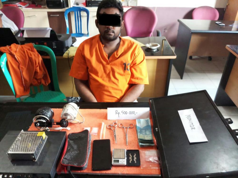 Tim Opsnal Sat Res Narkoba Polres Inhil Mengamankan seorang Pria,Ini Penyebabnya.