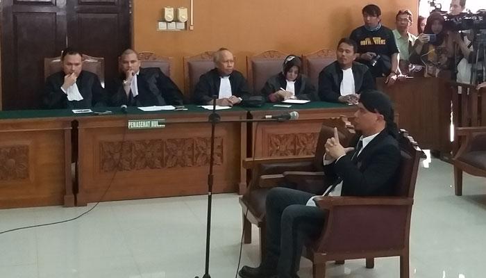Ahmad Dhani Dibawa ke LP Cipinang Setelah Jatuh Vonis 1.5 Tahun