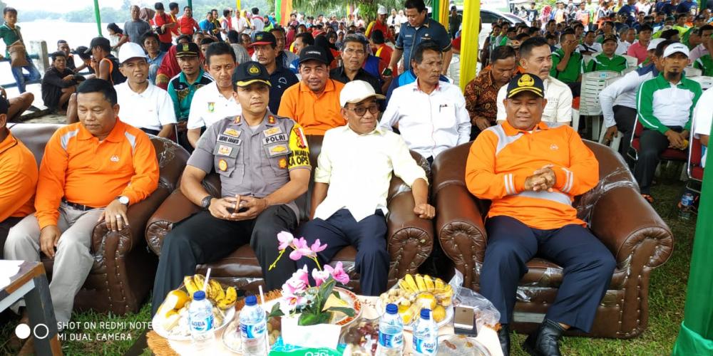 Sekda Buka Festival Pacu Sampan dalam rangka Hari Jadi Kabupaten Kampar ke-69 tahun 2019