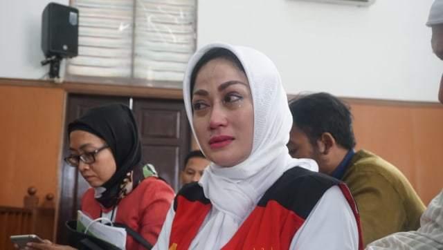 Contoh Pelakor yang Dihukum,Pedangdut Sisca Dewi Masuk  Bui