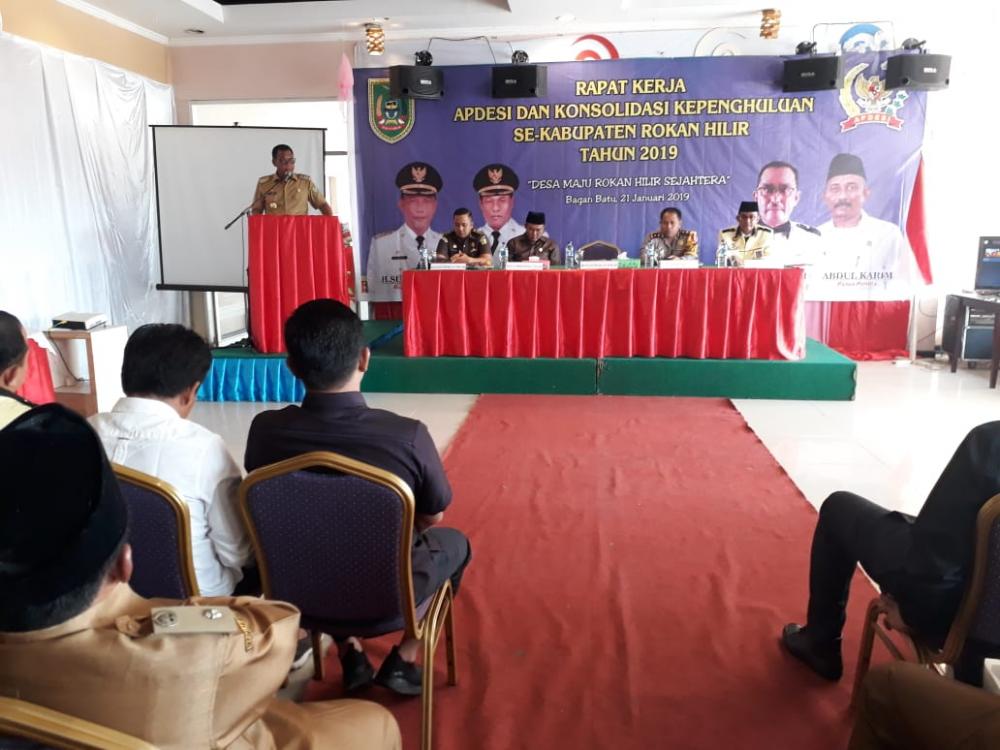 Bupati Rokan Hilir H Suyatno AMP Hadiri Rapat Kerja Bersama yang Digelar APDESI Rohil, Ini Katanya.. 