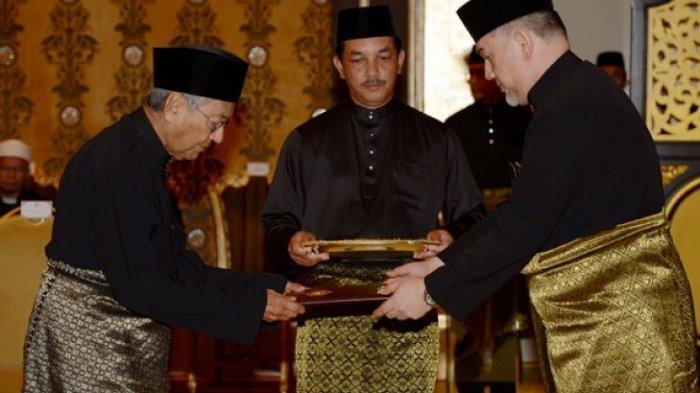 Peralihan Jabatan Perdana Menteri Mahathir Mohamad ke Anwar Ibrahim Tuai Pujian