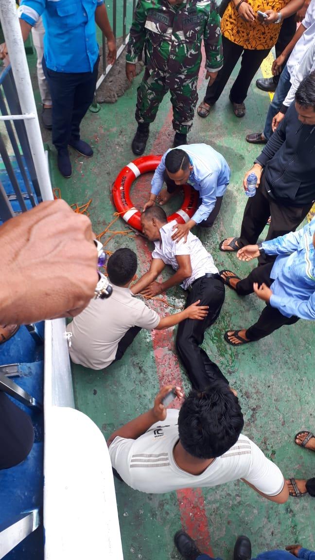 Seorang ASN di Bengkalis Nekat Terjun ke Laut dari Kapal Penumpang