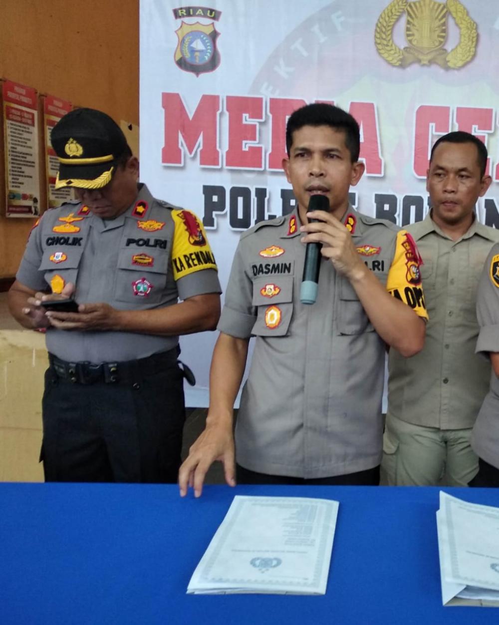 Kapolres Rokan Hulu laksanakan Press release akhir tahun