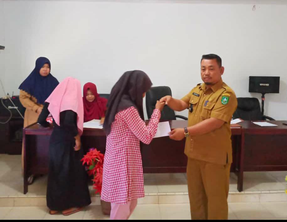 Awal Tahun 2020, Pemdes Tanjung Medang  Beri Santunan Pada Puluhan Anak Yatim