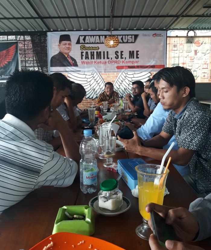 Diskusi Bersama Wakil Ketua DPRD Kab.Kampar Famil SE,ME