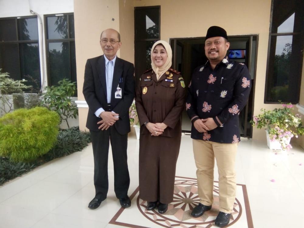 Bupati Kampar Sambut Kunjungan Kerja Kejati Riau di Kantor Kejasaan Negeri Kampar 