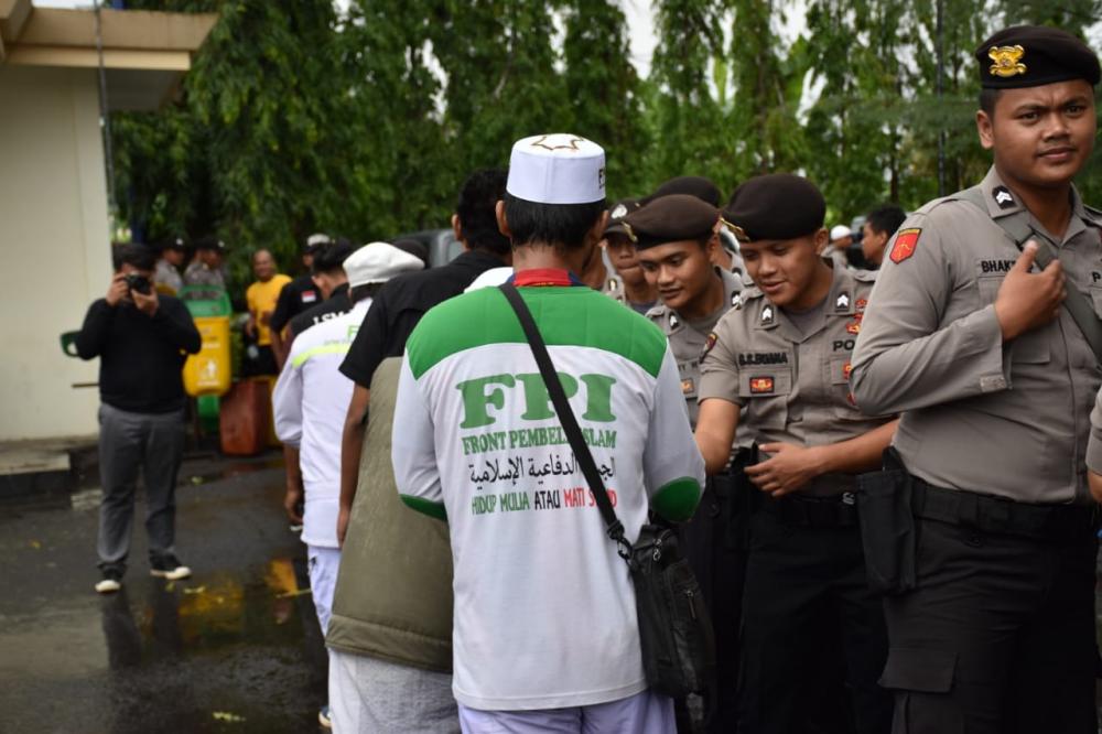 Asmaul Husna Oleh Personil Polres Banjar Sambut Aksi Damai Peduli Uighur