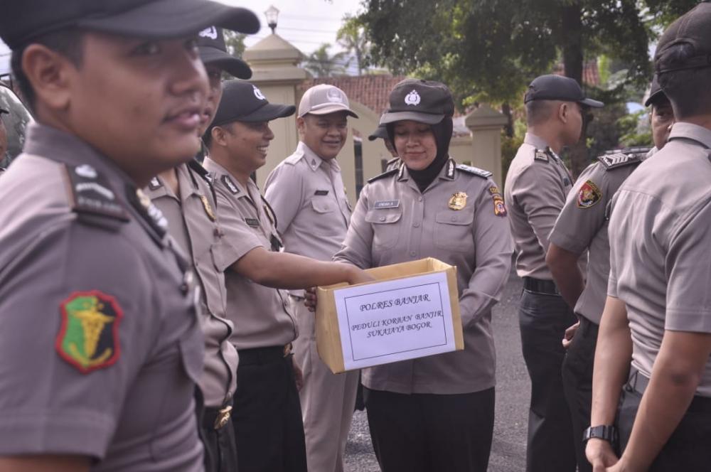 Kapolres Banjar Pimpin Pengumpulan Dana Untuk Korban Bencana Alam di Wilayah Bogor dan Sekitarnya
