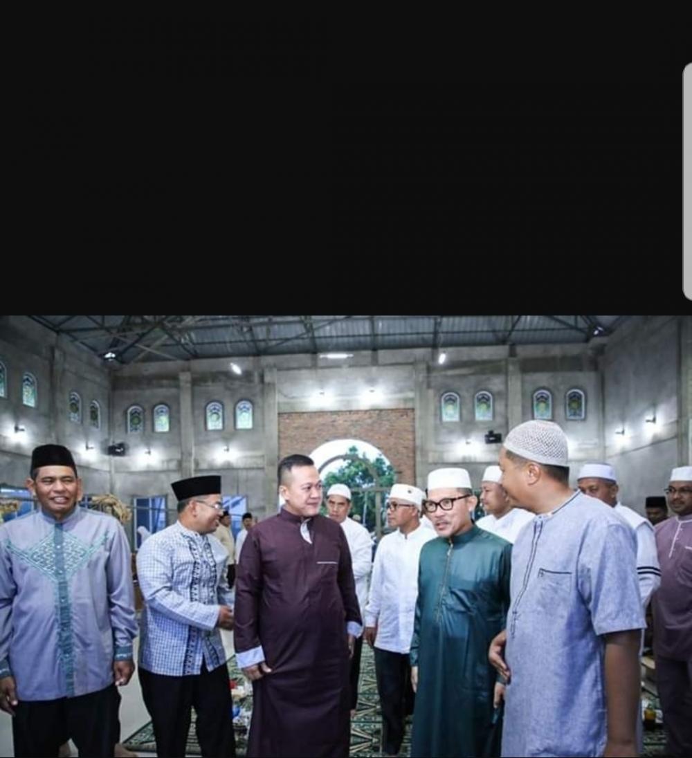 Walikota Dumai H. Zulkifli AS Hadiri kegiatan Subuh Barokah di Masjid BTN Asri Dumai 