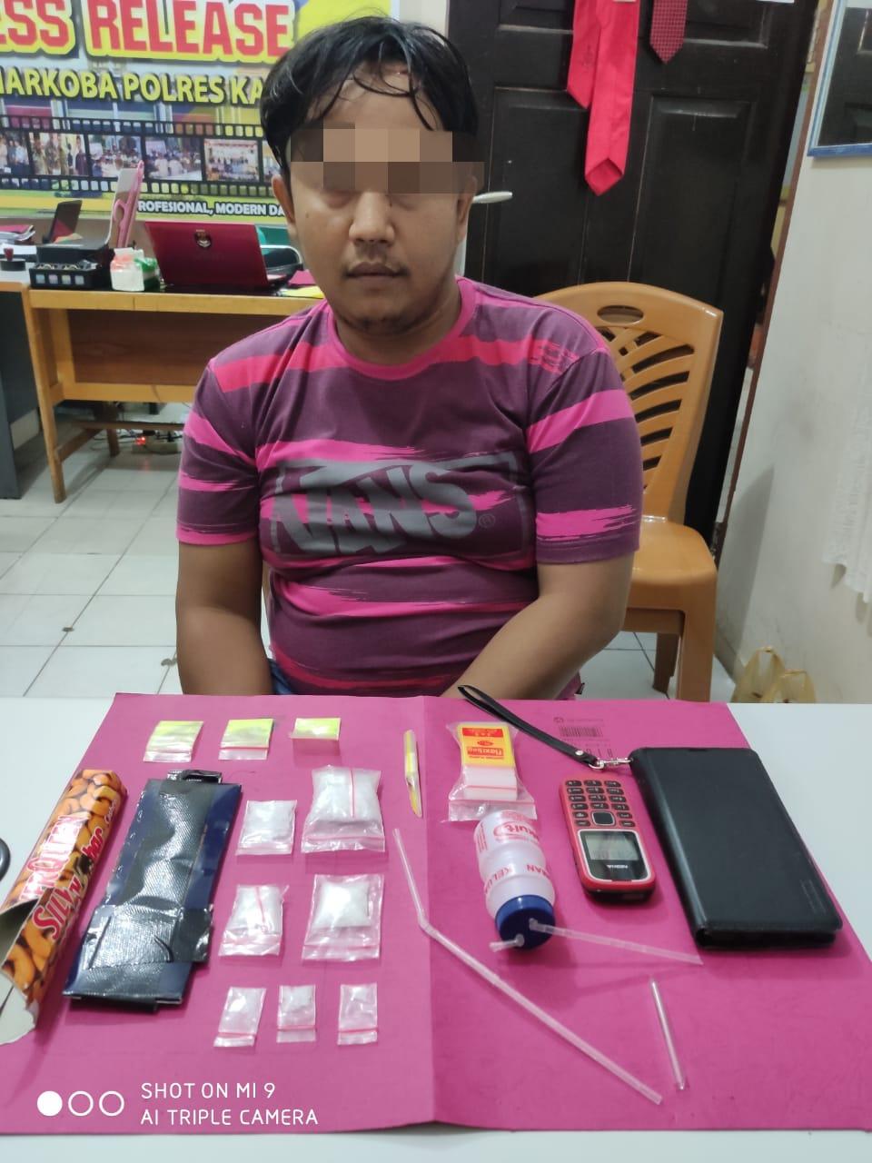 Ditemukan Puluhan Paket Shabu, Polres Kampar Tangkap 2 Tersangka di 2 TKP,.