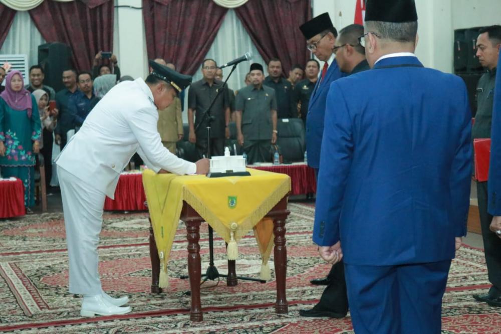 Bupati Rohil Lantik Camat Bagan Sinembah Raya