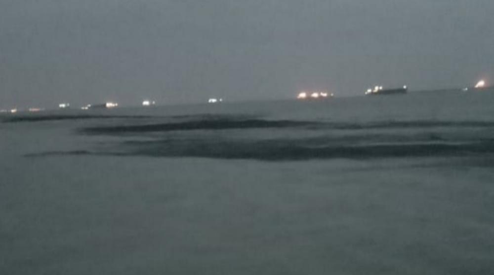 Abu Coke Pertamina II Landa Laut Dumai