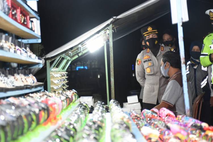 Kapolres Banjar Pantau Situasi Malam Hari Pada Situasi PPKM di Kota Banjar 