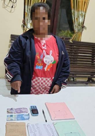 Kedapatan Jual Togel, Seorang Ibu Rumah Tangga Diamankan Polsek Tapung Hilir 