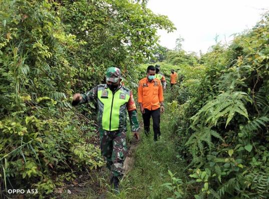 Babinsa Koramil 05/Rupat Laksanakan Patroli Karhutla Bersama Tim Terpadu