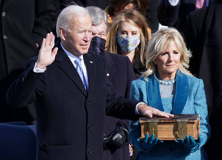 Trump Tinggalkan Sepucuk Surat ke Presiden AS Joe Biden yang Baru Dilantik, Apa Isinya?