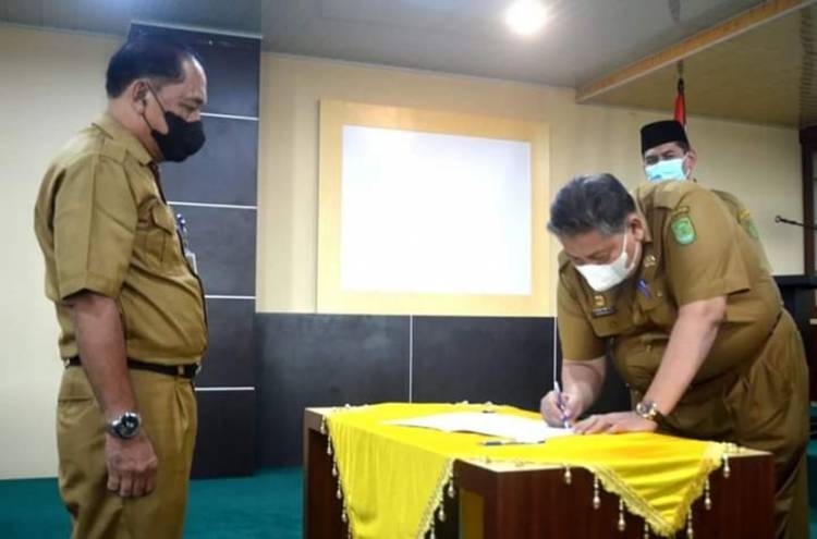 Penanda Tanganan Perjanjian Kinerja dan Penyerahan DPA di Lingkungan Sekda Inhil
