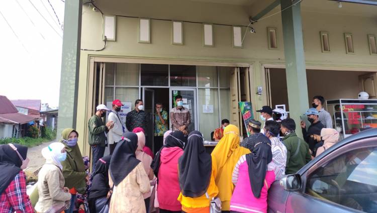 Puluhan Buruh PT ISK Sungai Sejuk Datangi BPJS Ketenagakerjaan Tembilahan Minta Kejelasan JHT