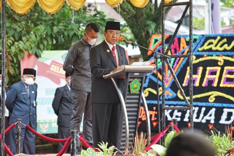 Bupati Inhil HM. Wardan Jadi Pembina Upacara di Hari Amal Bhakti Kemenag RI ke-76
