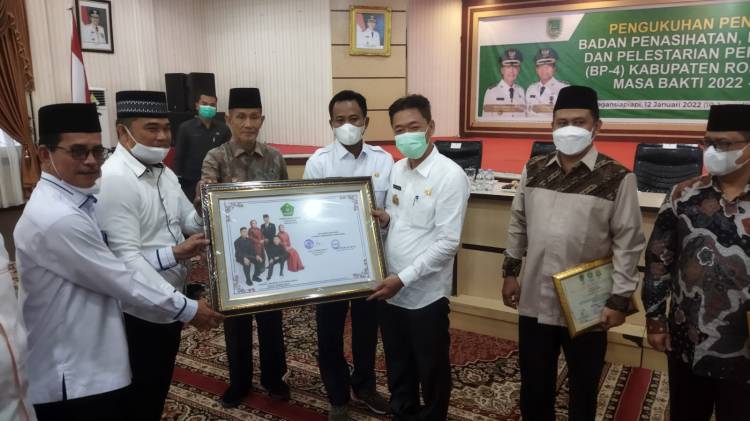 Tekan Angka Perceraian, Bupati Minta BP-4 Gencar Lakukan Penyuluhan Hingga ke Desa