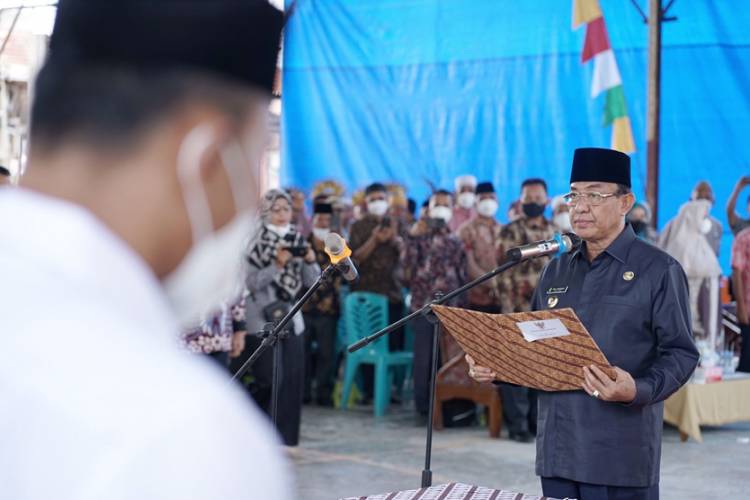 Kembali Bupati Inhil HM. Wardan Melantik Anggota BPD di Kecamatan Keritang