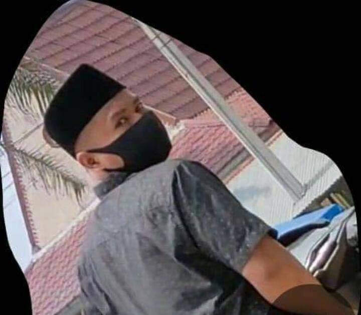 Viral, Pria di Rohil ini Diduga "Coli" Dekat STAI Rokan 