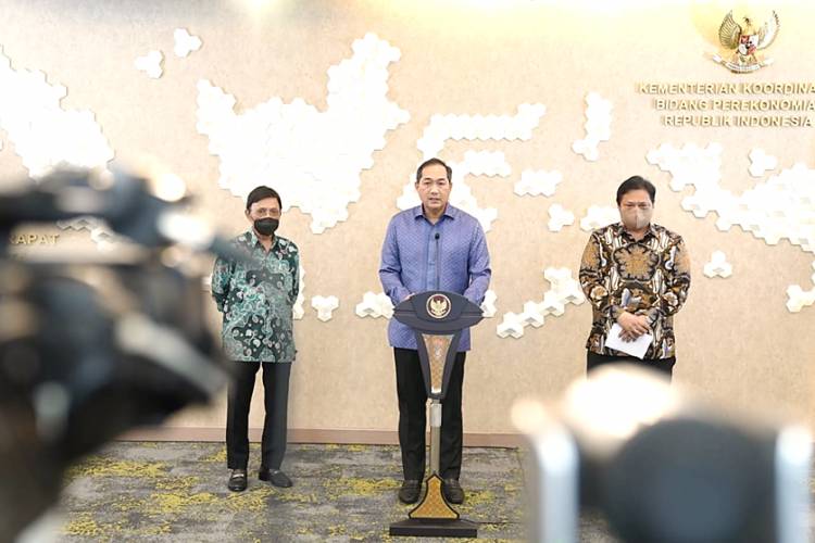 Pemerintah Siapkan Minyak Goreng Kemasan Sederhana Seharga Rp 14.000 Per Liter