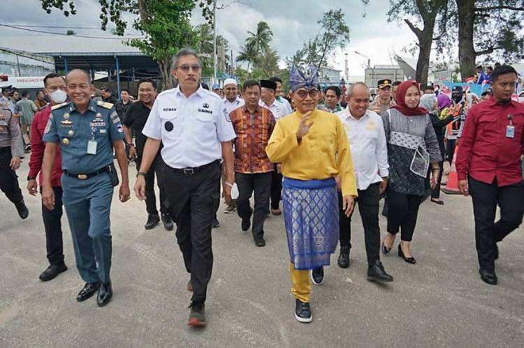 Majelis Tinggi Kerapatan Adat Negeri Pangkalpinang Berikan Gelar Adat ke Moeldoko