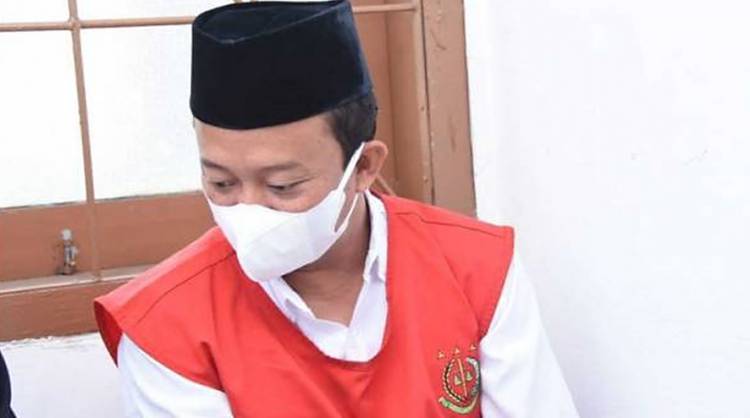 Kasasi Ditolak, Pemerkosa 13 Santriwati Herry Wirawan Tetap Dihukum Mati