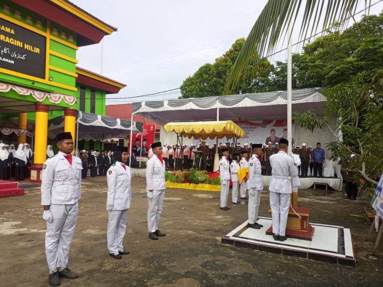 Pj Bupati Inhil Herman Pembina Upacara Hari Amal Bhakti Kementrian Agama RI Ke 78 Tahun 2024