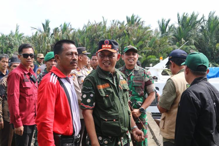 Rawan Ambruk ,Pj Bupati Inhil Herman Instruksikan OPD Terkait Segera Tindaklanjuti Jembatan Sungai Iliran