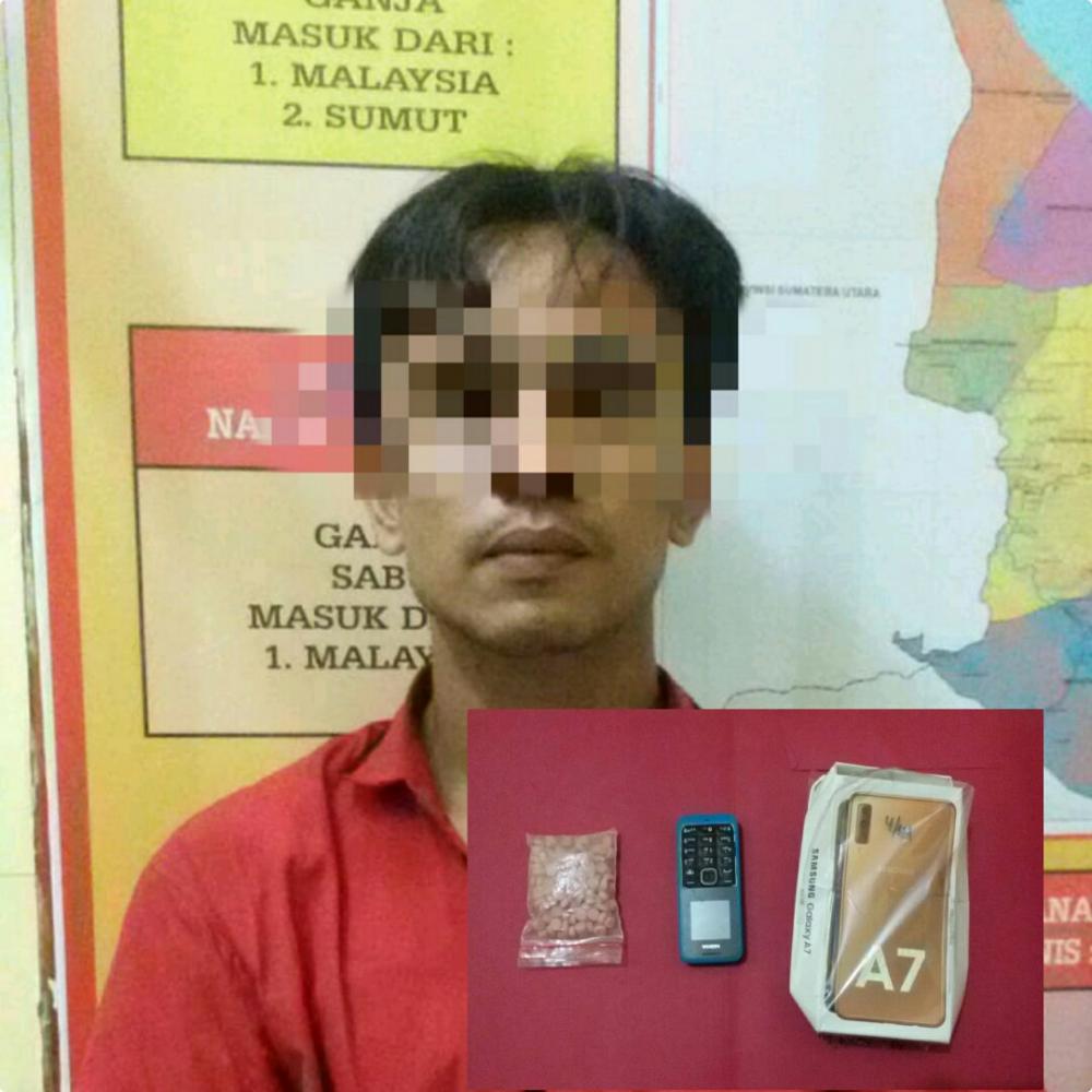 Warga Pulo Jantan Kabupaten Labuhan Batu Utara - Sumut ini Diciduk Sat Narkoba Saat Akan Transaksi Extacy