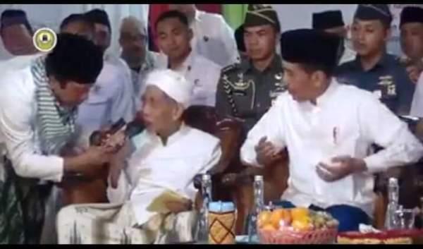 Doa Mbah Moen Untuk Prabowo Presiden Di Acara 'Sarang Berzikir Bersama Presiden Joko Widodo' Viral Di Media Sosial 