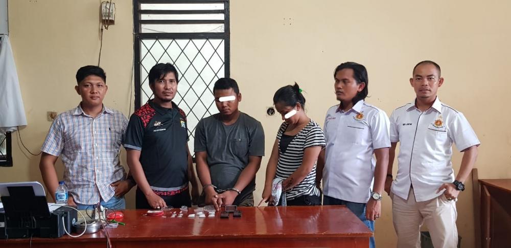 Polsek Tapung Ciduk Pasangan Suami Istri Warga Karya Indah Edar Shabu 