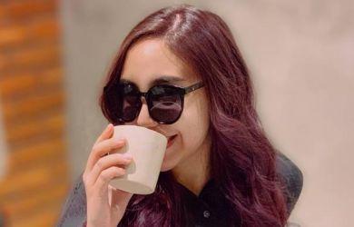 Usai Lepas Hijab, Salma Finan Ganti Gaya dan Warna Rambut, ini Penampakannya... 