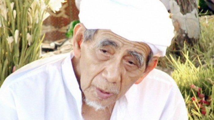 Salah Sebut Nama Saat Membacakan Doa, Begini Jawaban Mbah Moen Ulama Kharismatik NU