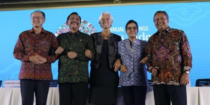 Balas Kritikan Kubu Prabowo-Sandiaga, Sri Mulyani Tulis Puisi, Luhut : Sri Mulyani Menteri Terbaik Dunia