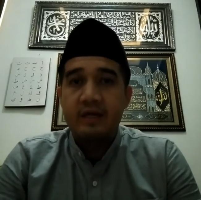 Caleg DPRD DKI Dari PDIP viral Di Media Sosial,Senam di Atas Sajadah,Akhirnya Minta Maaf