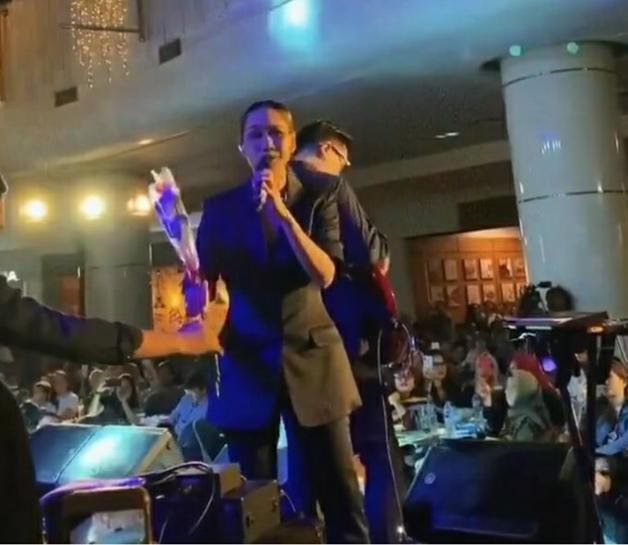 Penampilan Perdana Bunga Citra Lestari(BCL) Usai Kepergian Ashraf Diatas Panggung Jadi Perhatian Publik