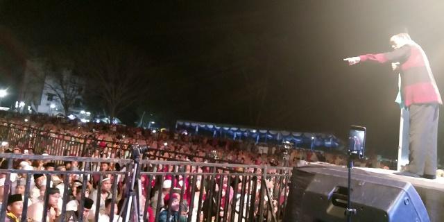 Belasan Ribu Ummat Muslim Serdang Bedagai Hadiri Ceramah UAS