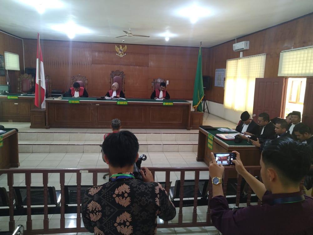 Sidang Lanjutan UU ITE,Saksi Tidak Bisa Memaparkan Dampak Kerugian Posting Terdakwa